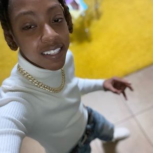 Meet your Posher, Latarain